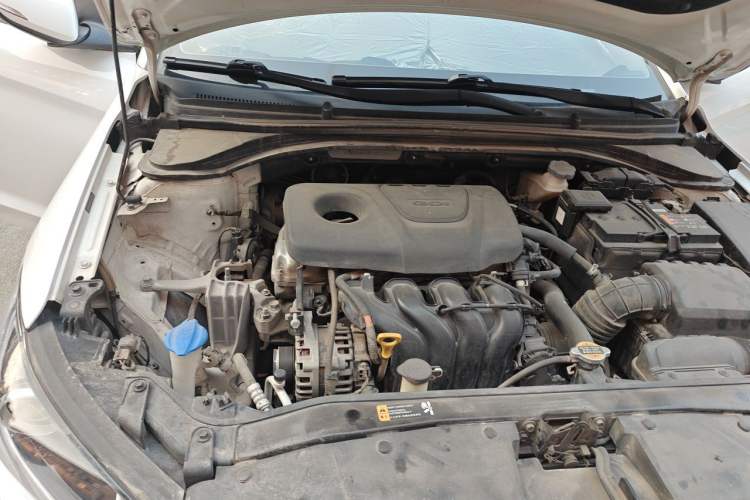 Used Hyundai Elantra (6th Generation / Lingdong) 2016 1.6L Automatic ZhiXuan – Elite Version Engine Bay Right