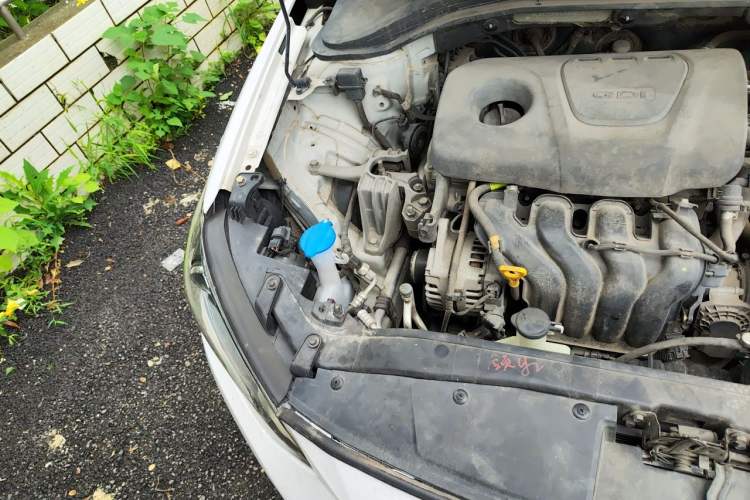 Used Hyundai Elantra (6th Generation / Lingdong) 2016 1.6L Automatic ZhiXuan – Elite Version Engine Bay Right