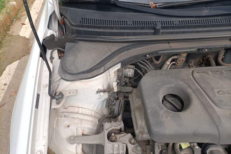 Used Hyundai Elantra (6th Generation / Lingdong) 2016 1.6L Automatic ZhiXuan – Elite Version Engine Bay Right