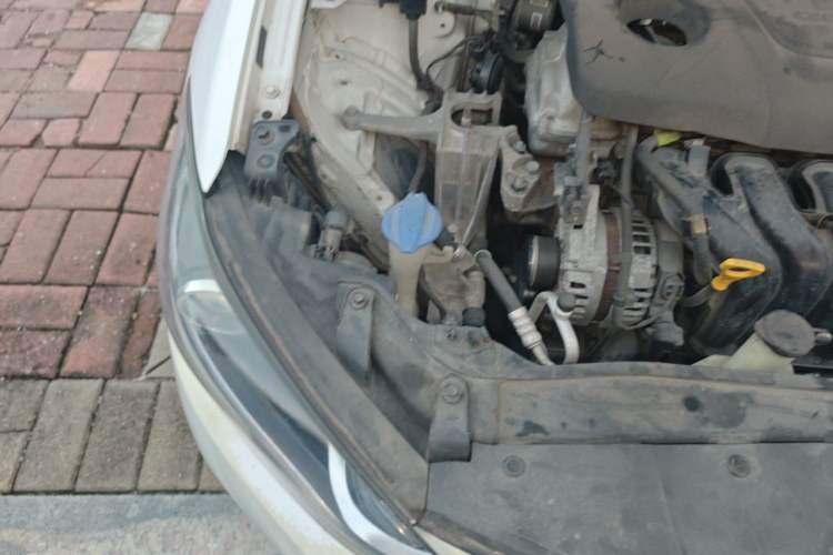 Used Hyundai Elantra (6th Generation / Lingdong) 2016 1.6L Automatic ZhiXuan – Elite Version Engine Bay Right