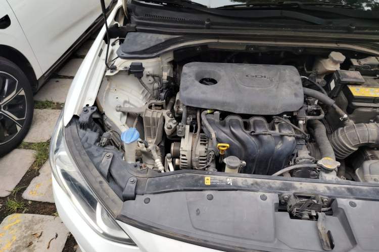 Used Hyundai Elantra (6th Generation / Lingdong) 2016 1.6L Automatic ZhiXuan – Elite Version Engine Bay Right