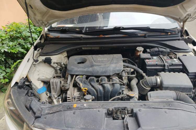 Used Hyundai Elantra (6th Generation / Lingdong) 2016 1.6L Automatic ZhiXuan – Elite Version Engine Bay Right