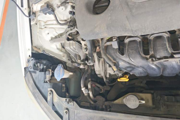 Used Hyundai Elantra (6th Generation / Lingdong) 2016 1.6L Automatic ZhiXuan – Elite Version Engine Bay Right