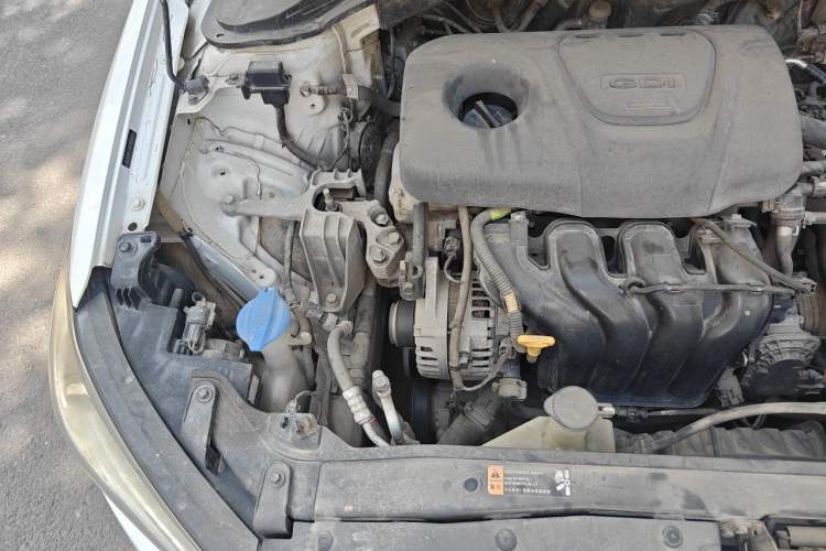 Used Hyundai Elantra (6th Generation / Lingdong) 2016 1.6L Automatic ZhiXuan – Elite Version Engine Bay Right