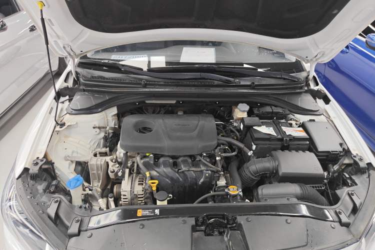 Used Hyundai Elantra (6th Generation / Lingdong) 2016 1.6L Automatic ZhiXuan · Luxury Version Engine Bay