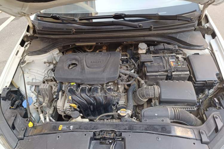 Used Hyundai Elantra (6th Generation / Lingdong) 2016 1.6L Automatic ZhiXuan – Elite Version Engine Bay