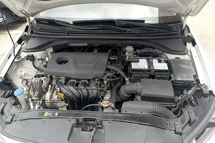 Used Hyundai Elantra (6th Generation / Lingdong) 2016 1.6L Automatic ZhiXuan – Elite Version Engine Bay