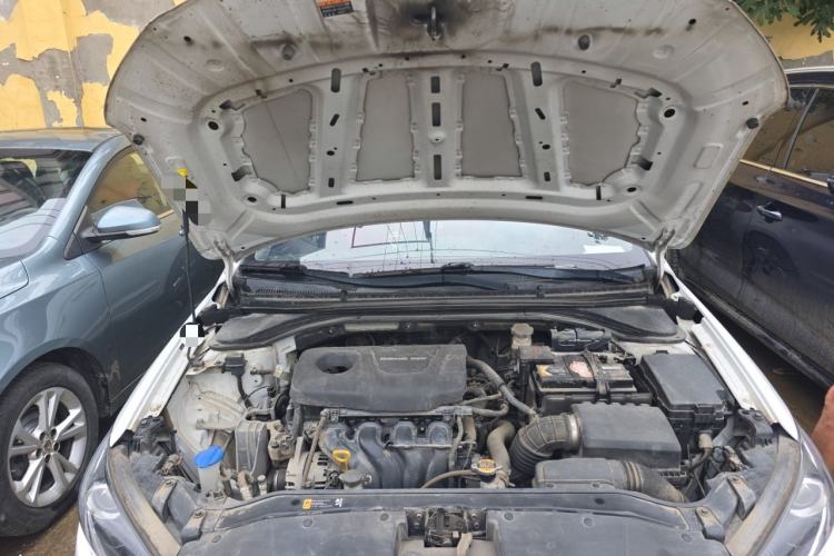 Used Hyundai Elantra (6th Generation / Lingdong) 2016 1.6L Manual ZhiXuan·Youth Edition Engine Bay