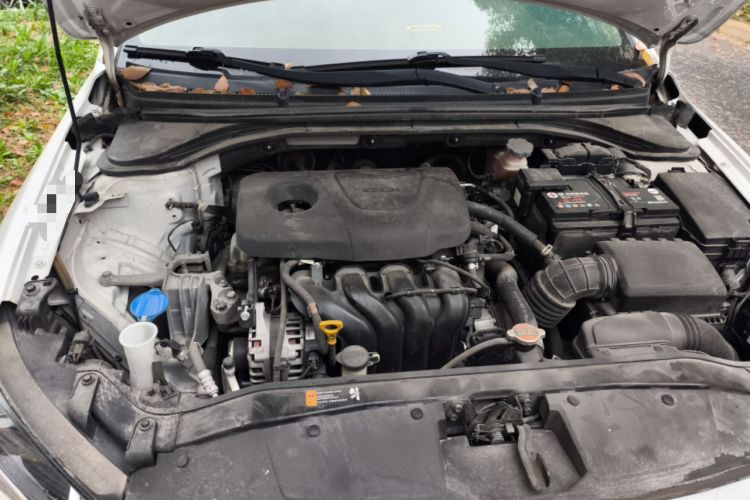 Used Hyundai Elantra (6th Generation / Lingdong) 2016 1.6L Automatic ZhiXuan – Elite Version Engine Bay
