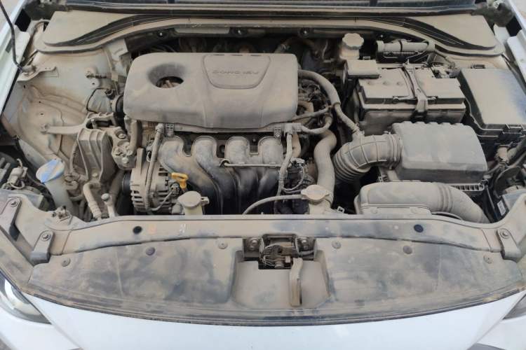 Used Hyundai Elantra (6th Generation / Lingdong) 2016 1.6L Manual ZhiXuan · Dynamic Model Engine Bay
