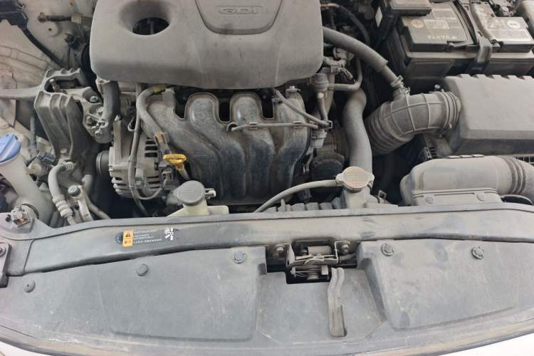 Used Hyundai Elantra (6th Generation / Lingdong) 2016 1.6L Automatic ZhiXuan – Elite Version Engine Bay