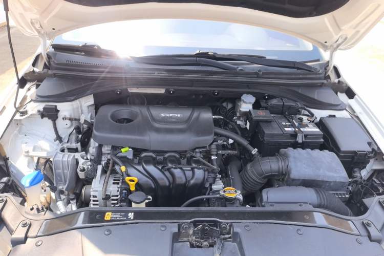 Used Hyundai Elantra (6th Generation / Lingdong) 2016 1.6L Automatic ZhiXuan – Elite Version Engine Bay