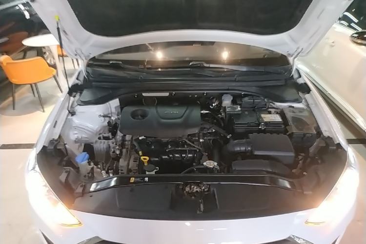 Used Hyundai Elantra (6th Generation / Lingdong) 2016 1.6L Automatic ZhiXuan – Elite Version Engine Bay