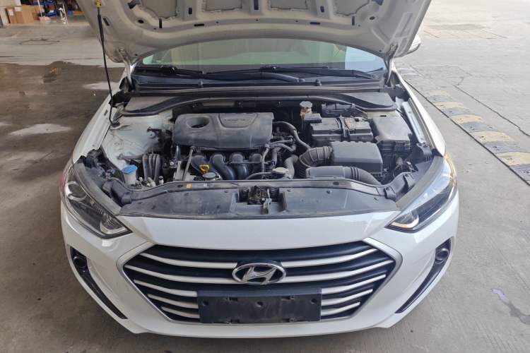 Used Hyundai Elantra (6th Generation / Lingdong) 2016 1.6L Manual ZhiXuan·Youth Edition Engine Bay