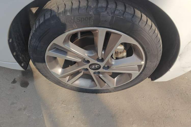 Used Hyundai Elantra (6th Generation / Lingdong) 2016 1.6L Automatic ZhiXuan – Elite Version Exterior 1