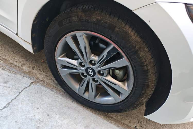 Used Hyundai Elantra (6th Generation / Lingdong) 2016 1.6L Manual ZhiXuan·Youth Edition Exterior 1