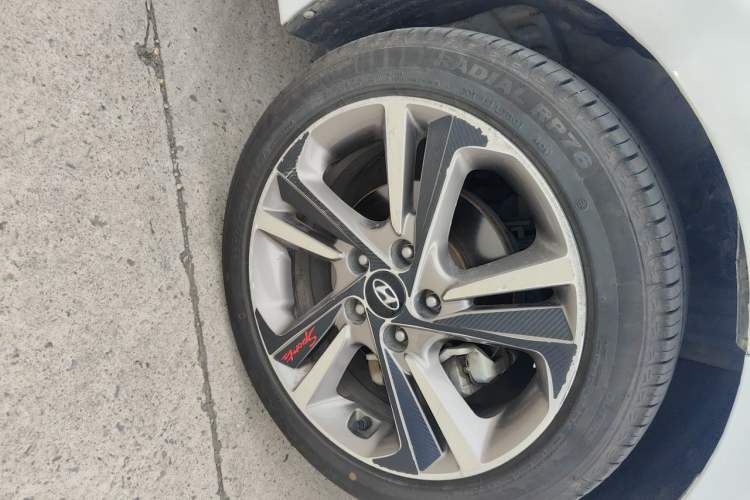 Used Hyundai Elantra (6th Generation / Lingdong) 2016 1.6L Automatic ZhiXuan – Elite Version Exterior 1