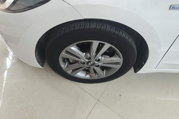 Used Hyundai Elantra (6th Generation / Lingdong) 2016 1.4T Dual-Clutch Xuan Dong · Dynamic Version Exterior 1
