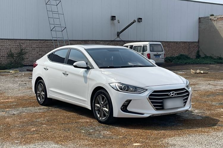 Used Hyundai Elantra (6th Generation / Lingdong) 2016 1.6L Manual ZhiXuan · Dynamic Model Exterior 2