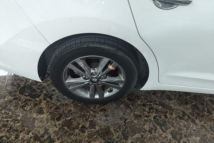 Used Hyundai Elantra (6th Generation / Lingdong) 2016 1.4T Dual-Clutch Xuan Dong · Dynamic Version Exterior 2