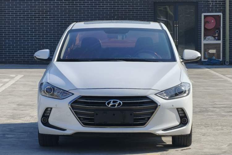 Used Hyundai Elantra (6th Generation / Lingdong) 2016 1.6L Automatic ZhiXuan · Luxury Version Exterior 2