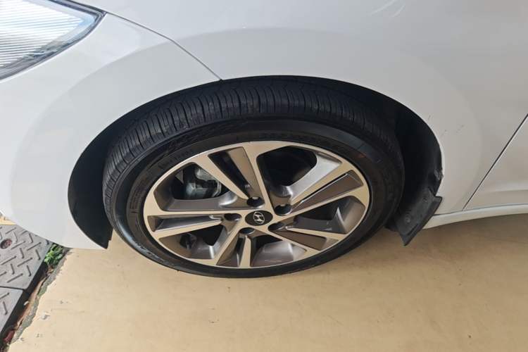 Used Hyundai Elantra (6th Generation / Lingdong) 2016 1.6L Automatic ZhiXuan – Elite Version Exterior 2