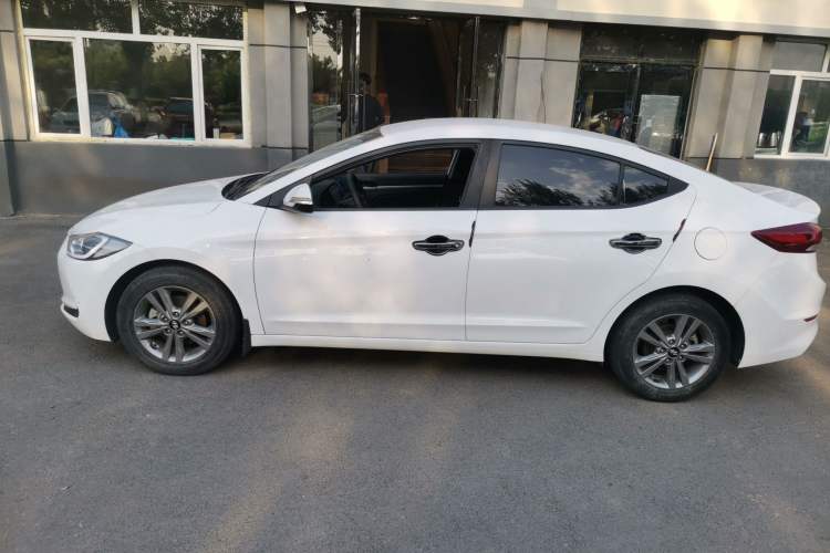 Used Hyundai Elantra (6th Generation / Lingdong) 2016 1.6L Manual ZhiXuan·Youth Edition Exterior 3