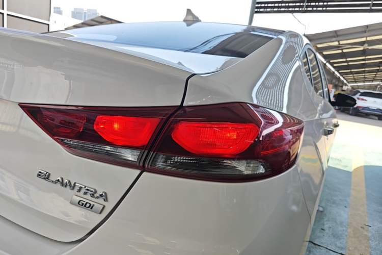 Used Hyundai Elantra (6th Generation / Lingdong) 2016 1.6L Automatic ZhiXuan – Elite Version Exterior 3