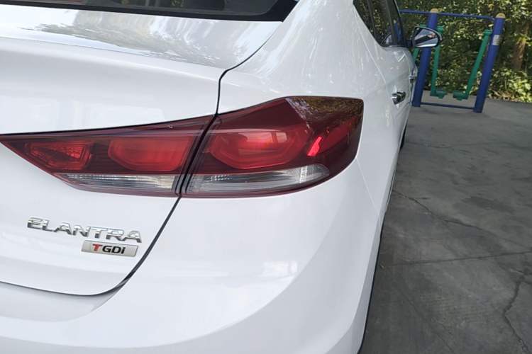 Used Hyundai Elantra (6th Generation / Lingdong) 2016 1.4T Dual-Clutch Xuan Dong·Elite Version Exterior 3