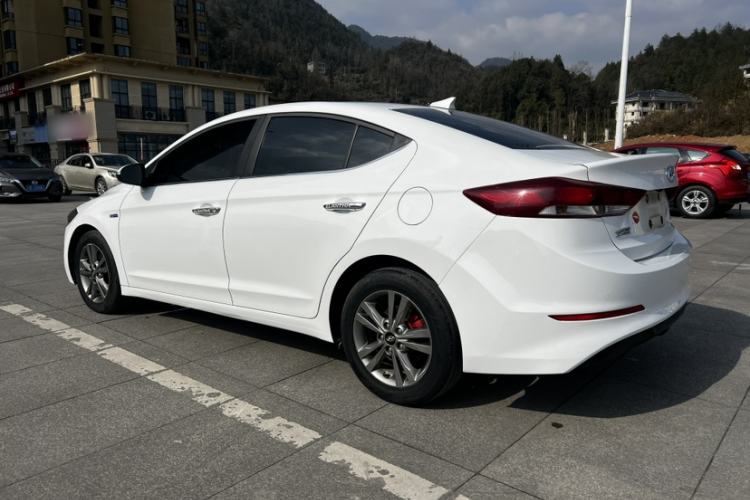 Used Hyundai Elantra (6th Generation / Lingdong) 2016 1.4T Dual-Clutch Xuan Dong · Dynamic Version Exterior 3