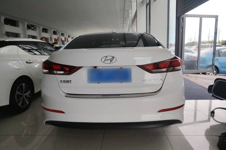Used Hyundai Elantra (6th Generation / Lingdong) 2016 1.6L Manual ZhiXuan·Youth Edition Exterior 4