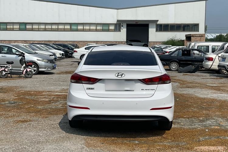 Used Hyundai Elantra (6th Generation / Lingdong) 2016 1.6L Manual ZhiXuan · Dynamic Model Exterior 4