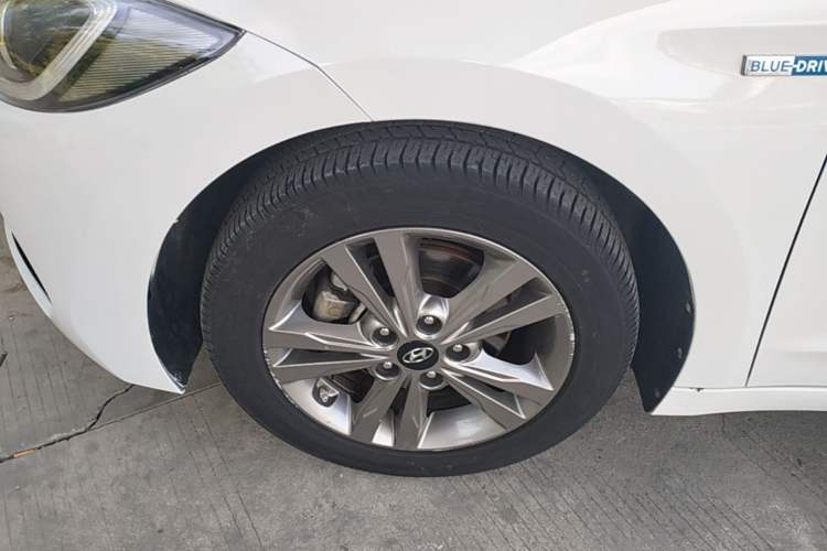 Used Hyundai Elantra (6th Generation / Lingdong) 2016 1.4T Dual-Clutch Xuan Dong·Elite Version Exterior 4