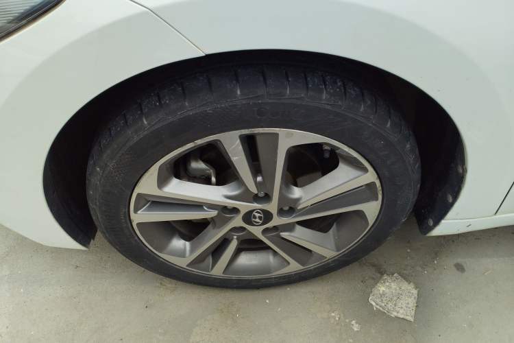 Used Hyundai Elantra (6th Generation / Lingdong) 2016 1.6L Automatic ZhiXuan – Elite Version Exterior 4