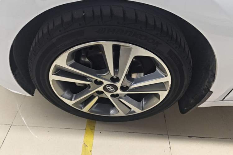 Used Hyundai Elantra (6th Generation / Lingdong) 2016 1.6L Automatic ZhiXuan – Elite Version Exterior 4