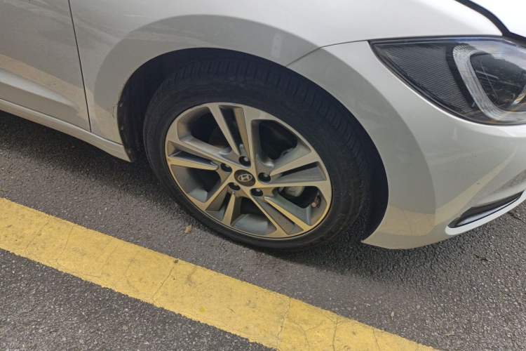 Used Hyundai Elantra (6th Generation / Lingdong) 2016 1.6L Automatic ZhiXuan – Elite Version Exterior 4
