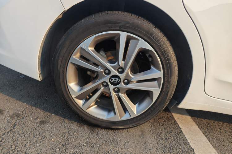 Used Hyundai Elantra (6th Generation / Lingdong) 2016 1.6L Automatic ZhiXuan – Elite Version Exterior 4