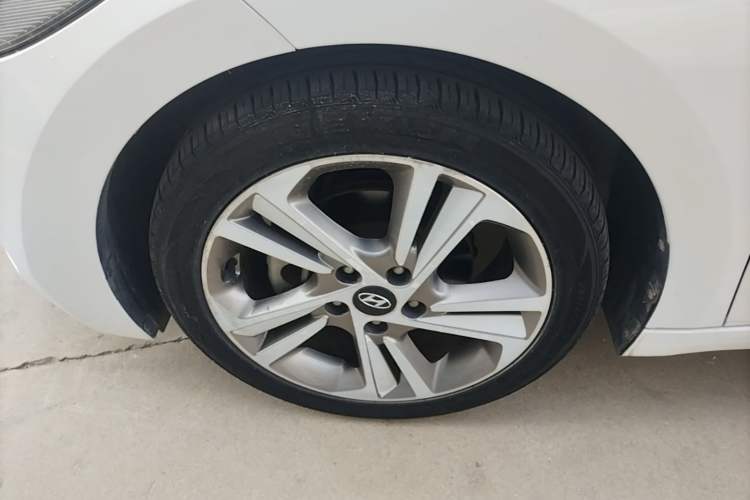 Used Hyundai Elantra (6th Generation / Lingdong) 2016 1.6L Automatic ZhiXuan – Elite Version Exterior 4