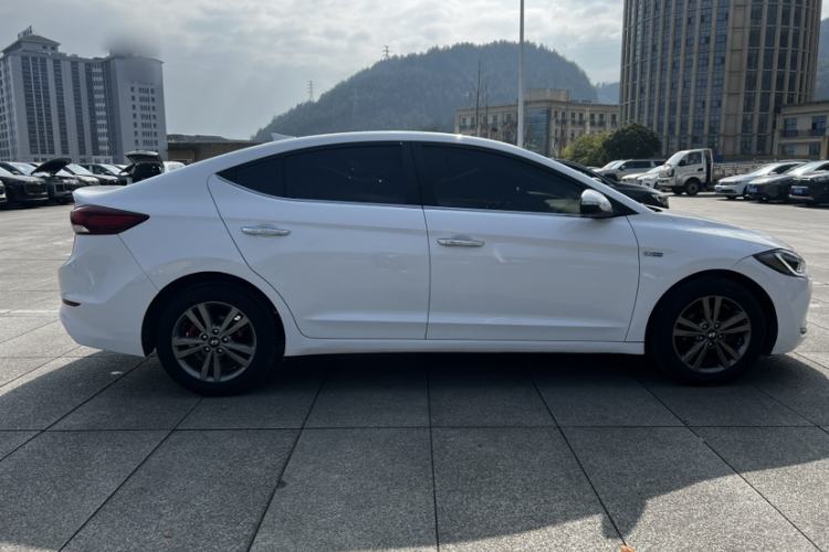 Used Hyundai Elantra (6th Generation / Lingdong) 2016 1.4T Dual-Clutch Xuan Dong · Dynamic Version Exterior 4