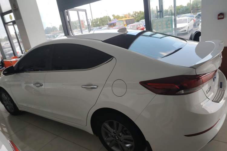 Used Hyundai Elantra (6th Generation / Lingdong) 2016 1.6L Manual ZhiXuan·Youth Edition Exterior 5