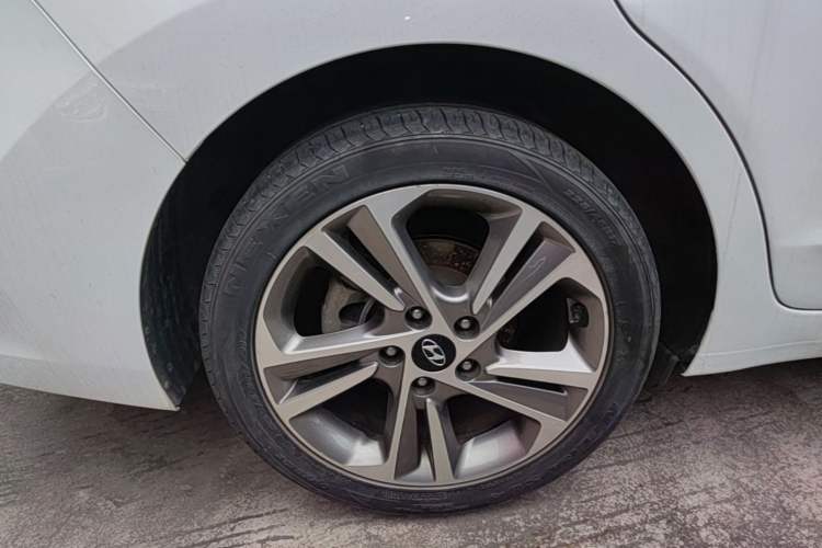 Used Hyundai Elantra (6th Generation / Lingdong) 2016 1.6L Automatic ZhiXuan – Elite Version Exterior 5