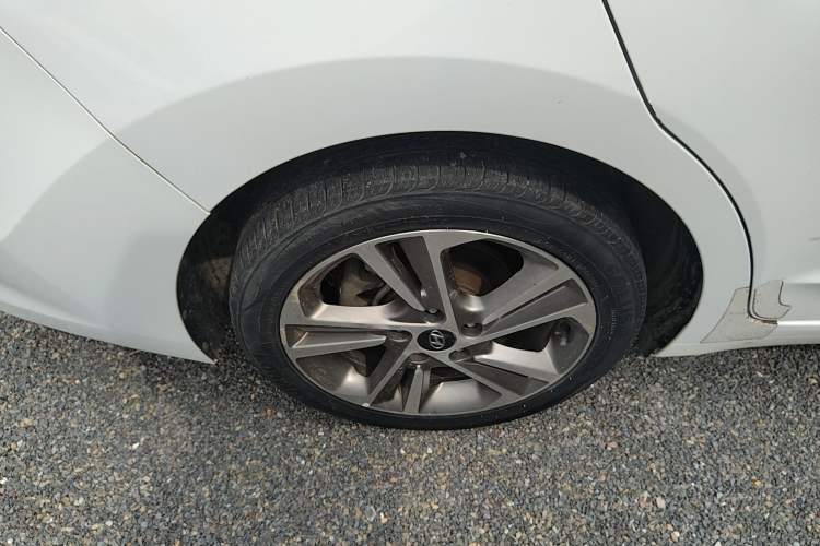 Used Hyundai Elantra (6th Generation / Lingdong) 2016 1.6L Automatic ZhiXuan – Elite Version Exterior 5