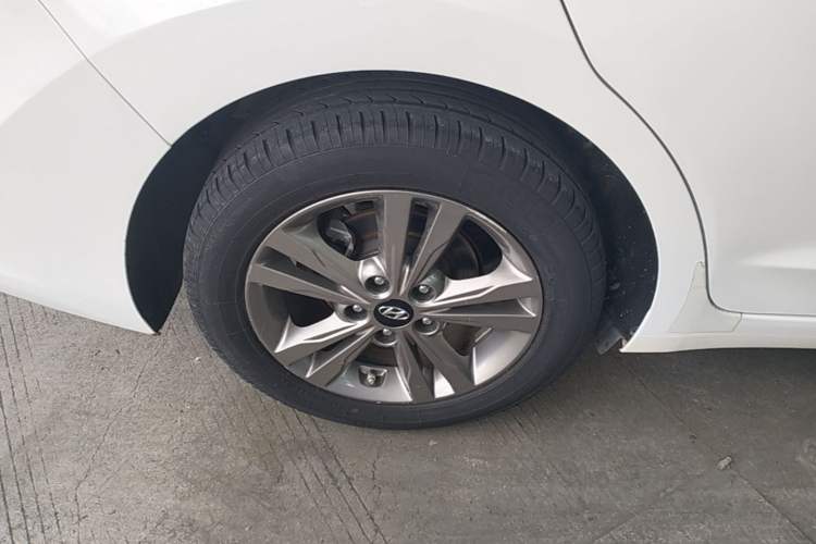 Used Hyundai Elantra (6th Generation / Lingdong) 2016 1.4T Dual-Clutch Xuan Dong·Elite Version Exterior 5