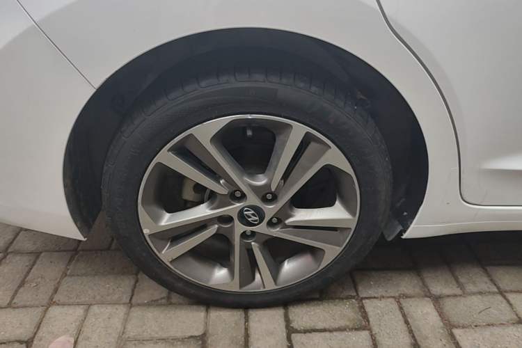 Used Hyundai Elantra (6th Generation / Lingdong) 2016 1.6L Automatic ZhiXuan – Elite Version Exterior 5