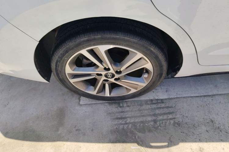 Used Hyundai Elantra (6th Generation / Lingdong) 2016 1.6L Automatic ZhiXuan – Elite Version Exterior 5