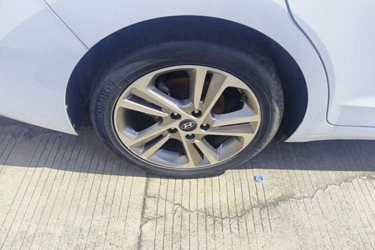 Used Hyundai Elantra (6th Generation / Lingdong) 2016 1.6L Automatic ZhiXuan – Elite Version Exterior 5