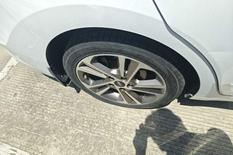 Used Hyundai Elantra (6th Generation / Lingdong) 2016 1.6L Automatic ZhiXuan – Elite Version Exterior 5