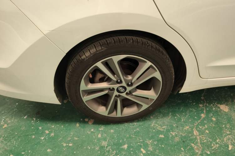 Used Hyundai Elantra (6th Generation / Lingdong) 2016 1.6L Automatic ZhiXuan – Elite Version Exterior 5