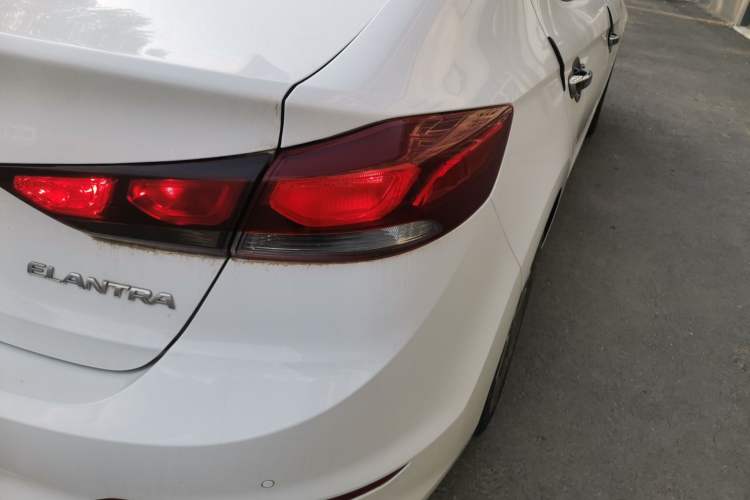 Used Hyundai Elantra (6th Generation / Lingdong) 2016 1.6L Manual ZhiXuan·Youth Edition Exterior 6