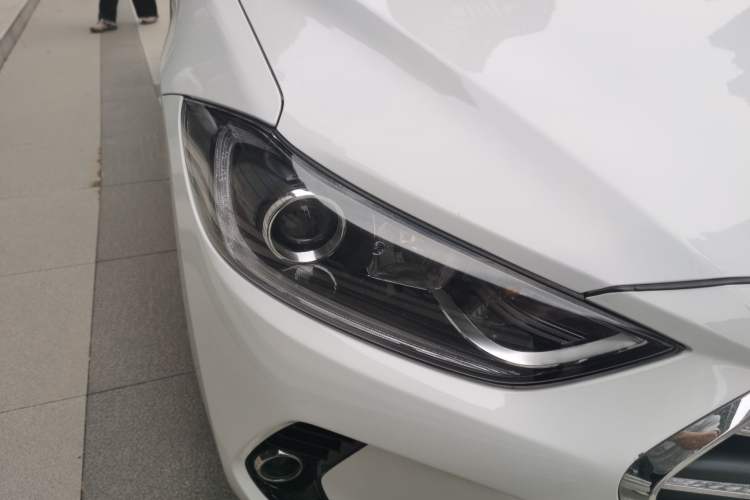 Used Hyundai Elantra (6th Generation / Lingdong) 2016 1.6L Automatic ZhiXuan – Elite Version Exterior 6